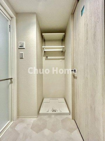 リバーパーク桜木のランドリースペース|【ランドリースペース】担当者がスケールを持ち歩いておりますので、ご見学時には現在お使いの洗濯機などがきちんと収まるかなどもチェックして下さい。見学前に測っておくと非常に便利だと思います。