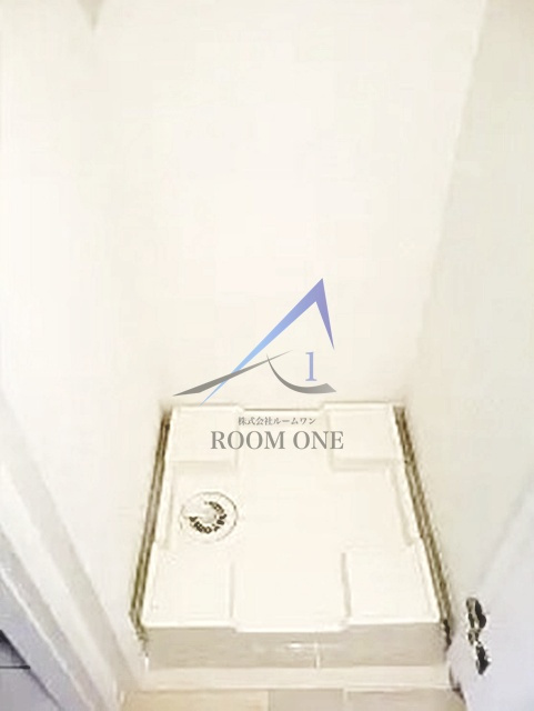 ビバリーホームズ練馬桜台の設備|洗濯機置き場です。