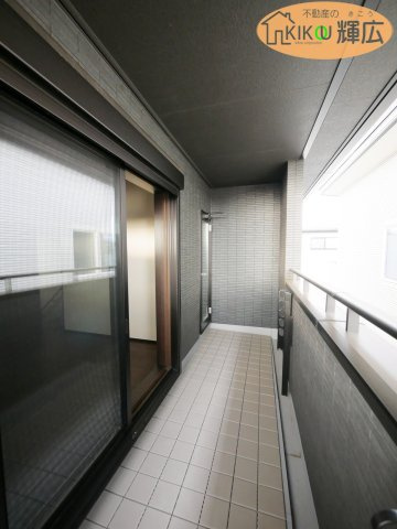 明石市二見町福里　中古戸建のバルコニー
