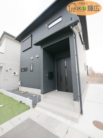 明石市二見町福里　中古戸建の玄関