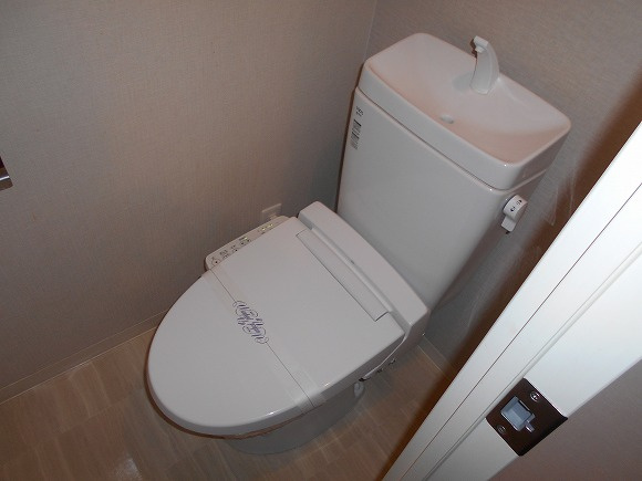 大阪市北区太融寺町の賃貸マンションのトイレ