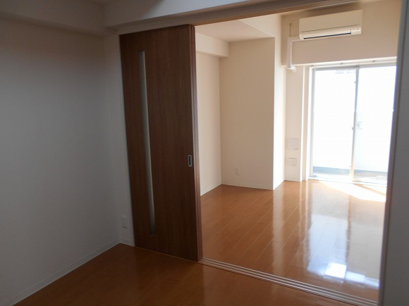 大阪市北区太融寺町の賃貸マンションの居間・リビング