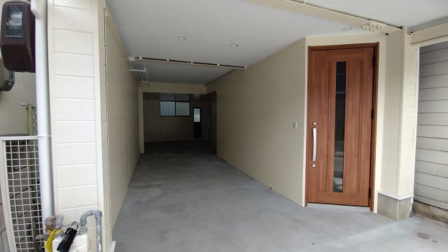 尼崎市東難波町　中古戸建の駐車場