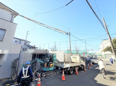 【外観】 | 【仲介手数料５３０万円が無料！】■桜新町駅１２分■耐震性など最高評価■ＺＥＨ省エネ性能ラベル | 【仲介手数料５３０万円が無料！！】
家計応援サービスの限界に挑戦中！
■桜新町駅１２分
■４ＬＤＫ＋ビルトインガレージ
■耐震性など住宅性能評価で最高評価あり
■ＺＥＨ水準住宅（省エネ性能ラベル）