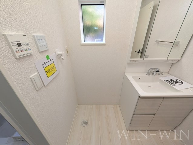 北山町戸建貸家の洗面所