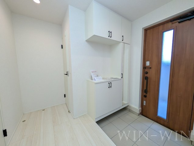 北山町戸建貸家の玄関