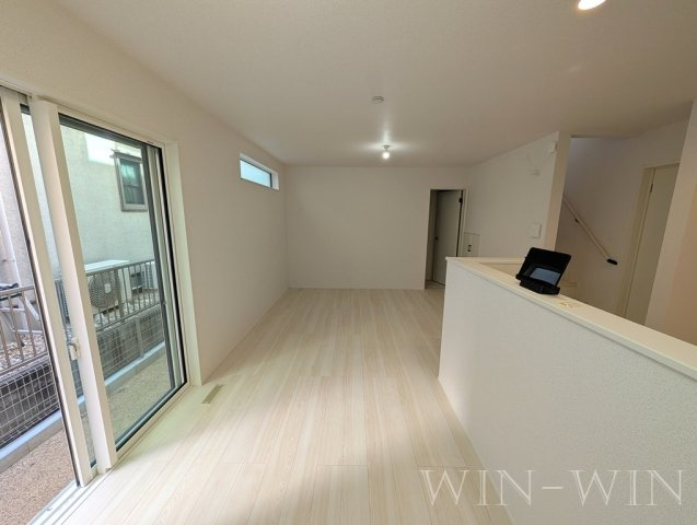 北山町戸建貸家の居間・リビング