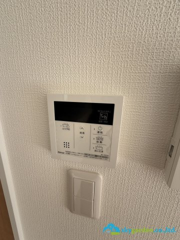 平塚市御殿　新築戸建　全4棟4棟の発電・温水設備