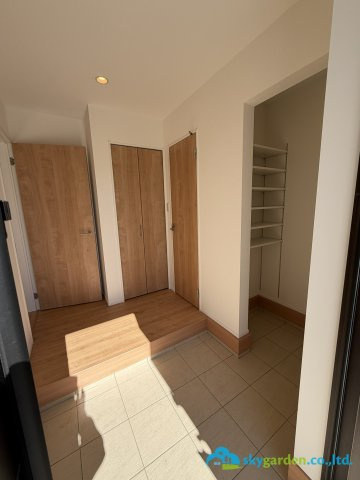 平塚市御殿　新築戸建　全4棟4棟の玄関