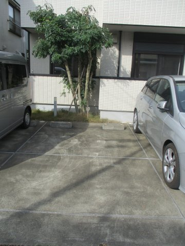 エクシオール成城の駐車場|駐車場の空きはご確認ください