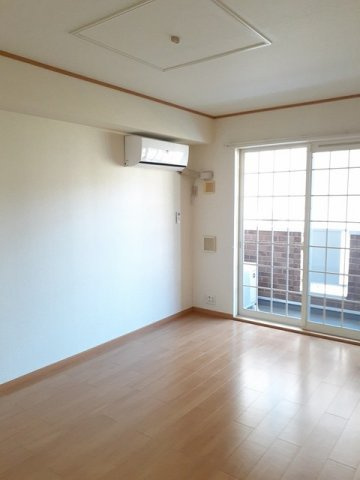 アヴァンツァーレ・ウエストのその他