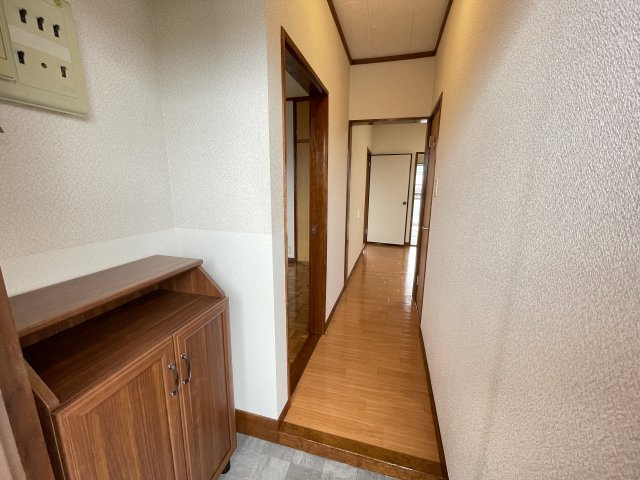 ジョイライフ手賀野の玄関|シューズボックスのある玄関です