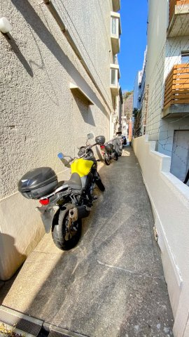 須磨浦ビラーの駐車場|バイク置き場