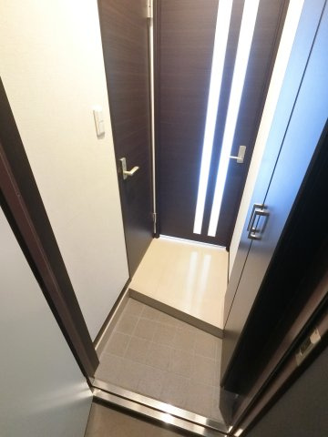 プランドール千葉の玄関