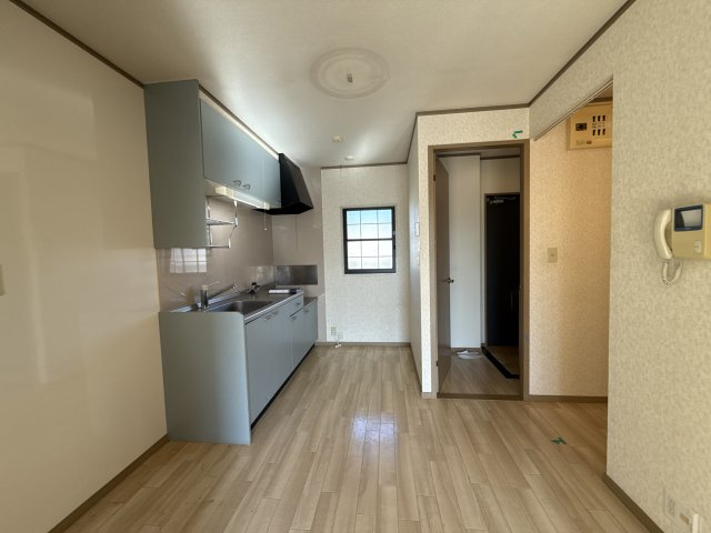 プランドール汐見台の居間・リビング