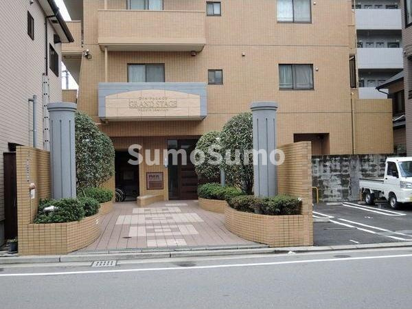 ダイアパレスグランステージ博多参番館のエントランス