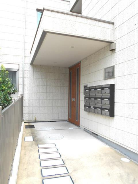 セレンディピティ北沢のロビー| 