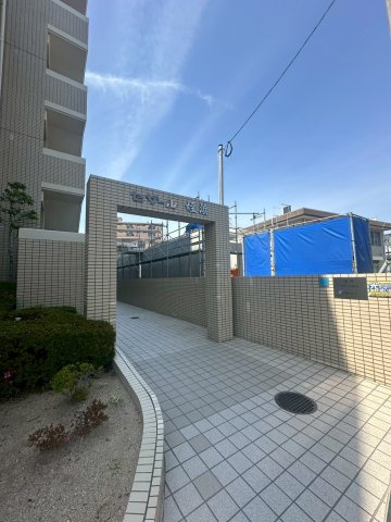 セザール姪浜のエントランス