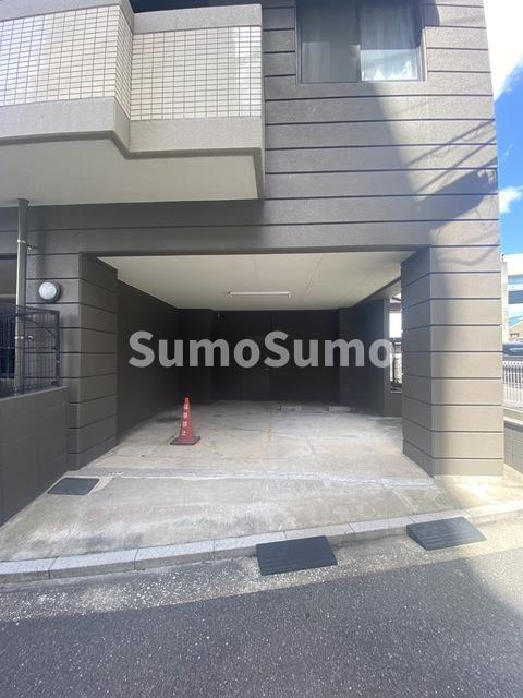 セレスベイサイド博多の駐車場