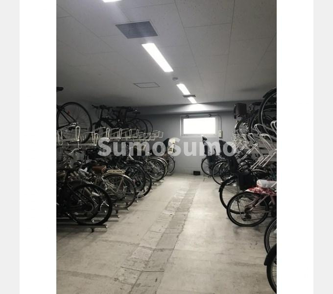 ソアラノーム碑文谷の駐車場