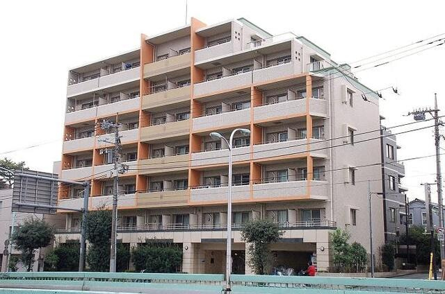 ステージグランデ三軒茶屋アジールコートの外観