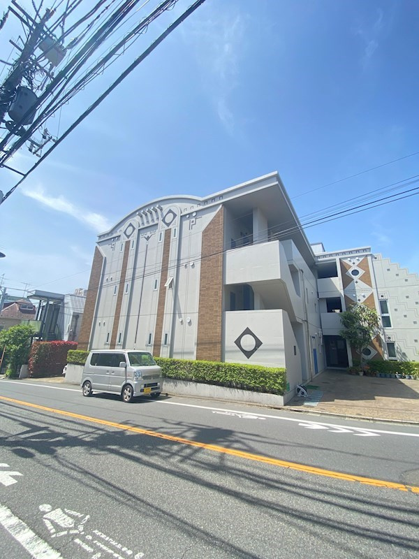 ソレイユ自由が丘の外観