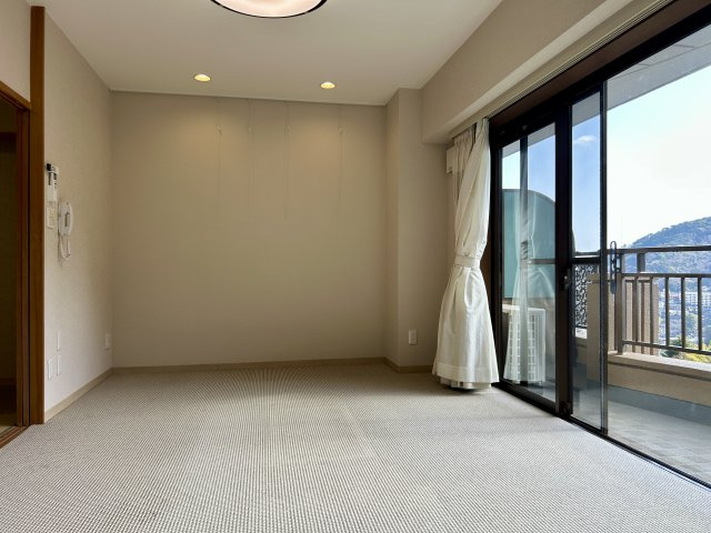 中銀ライフケア熱海水口22号館の居間・リビング