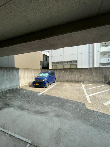 スライビング藤崎の駐車場