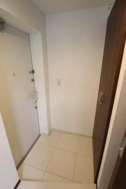 GENOVIA本所吾妻橋Ⅲの玄関