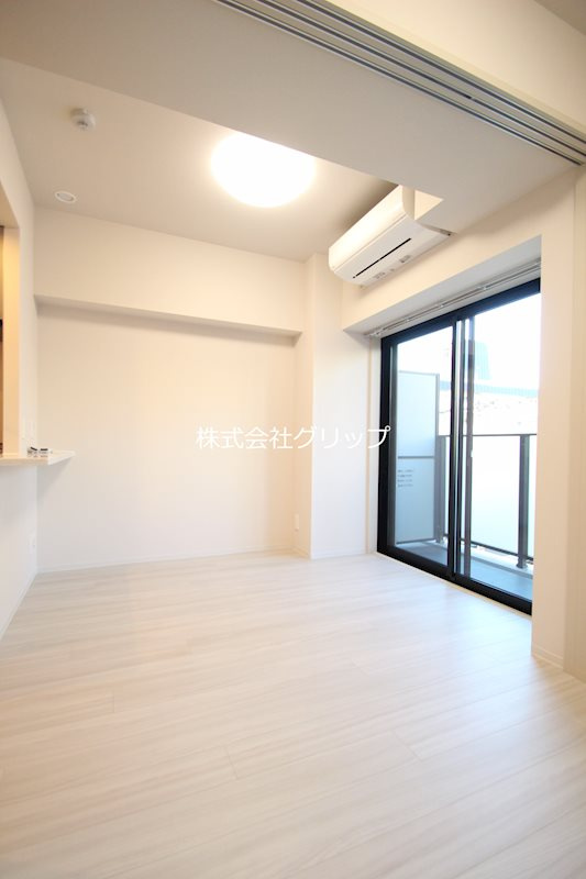 BPRレジデンスMotomachi Bay Sideの居間・リビング