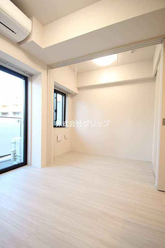 BPRレジデンスMotomachi Bay Sideの居間・リビング