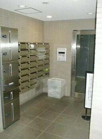 ステージファースト原宿のロビー