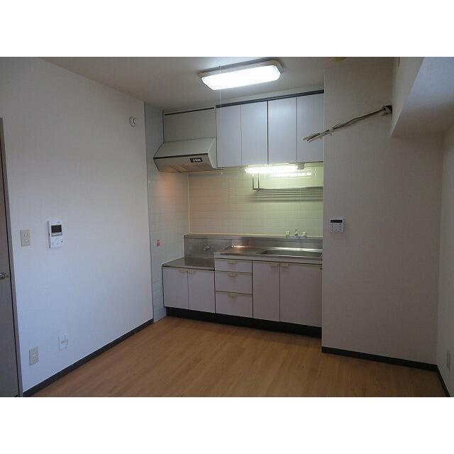 ソレイユ駒沢のキッチン