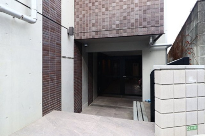 【エントランス】 | ＦＬＲＥＥＤ烏山