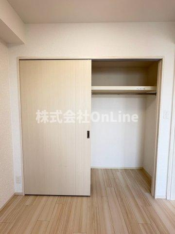東大阪市長栄寺の賃貸マンションの収納