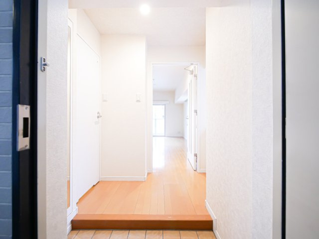 サヴォイブロードストリート　7階の玄関|別号室です。現状優先です。