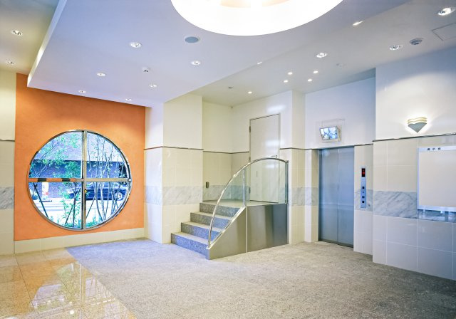 サヴォイブロードストリート　7階のエントランス