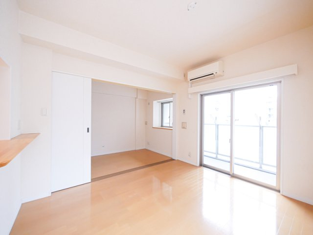 サヴォイブロードストリート　7階の居間・リビング|別号室です。現状優先です。