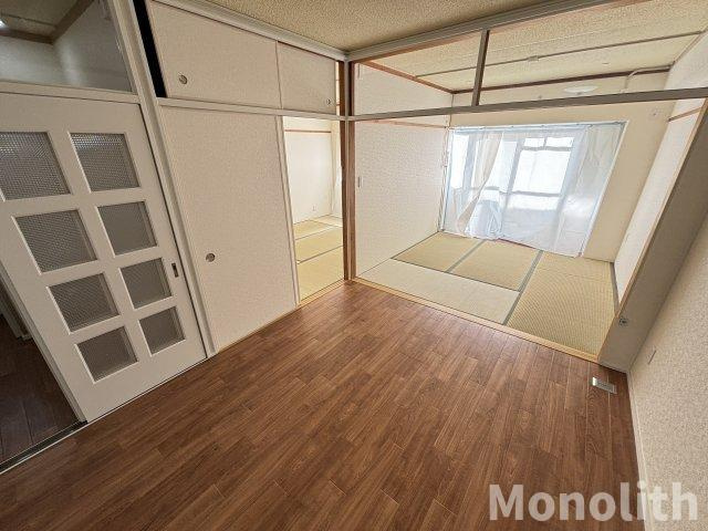 津久野南１号棟の居間・リビング