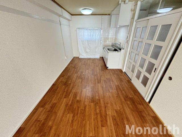 津久野南１号棟の居間・リビング