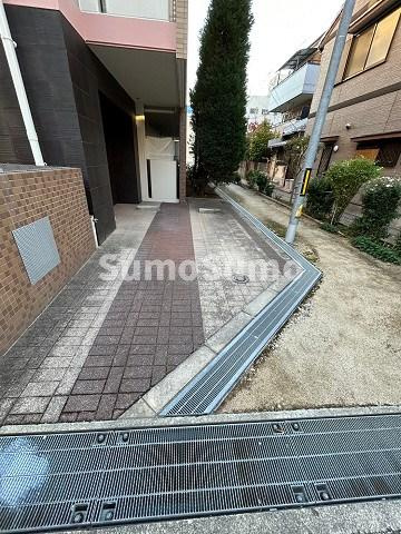 ロイヤルメゾン尼崎ガーデンの外観