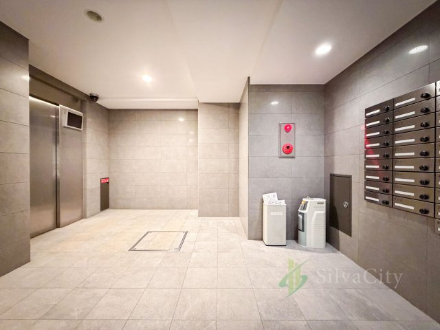 グローリオ新宿夏目坂のロビー|エントランスホール