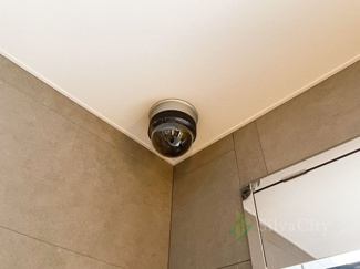 【防犯設備】 | グローリオ新宿夏目坂 | 防犯カメラ