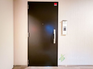 【寝室】 | グローリオ新宿夏目坂 | 玄関ドア