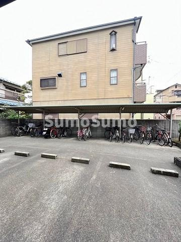 フローリーハイツⅠの駐車場