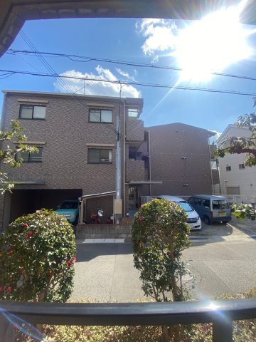 ロイヤル野田のエントランス