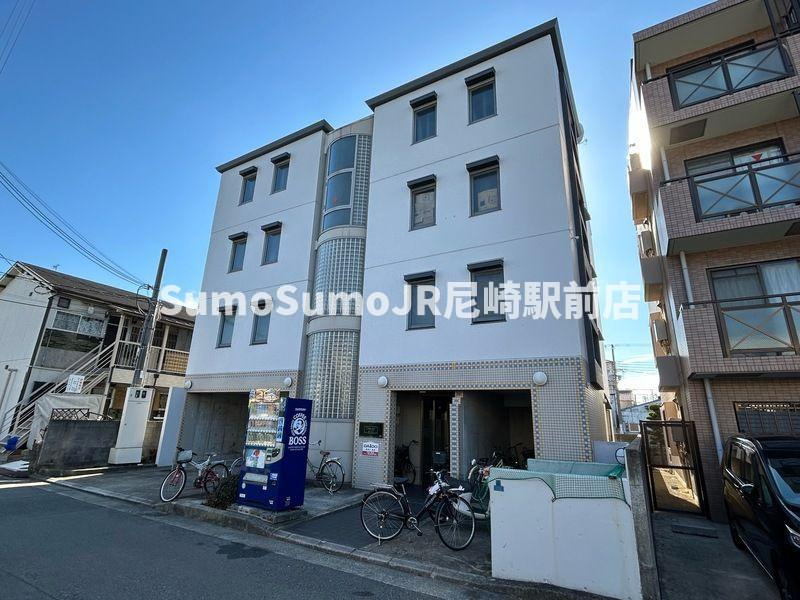 ロイヤルメゾン園田Ⅲ の外観|外観です