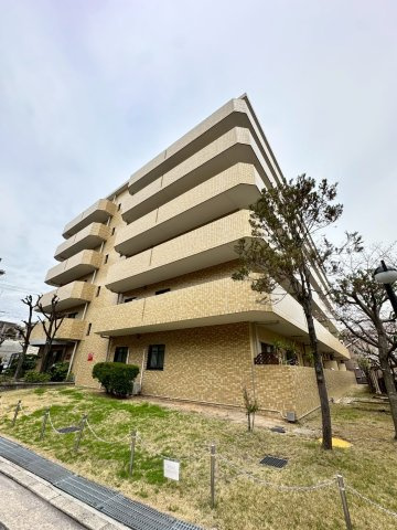 ロイヤルシャトー夙川公園の外観
