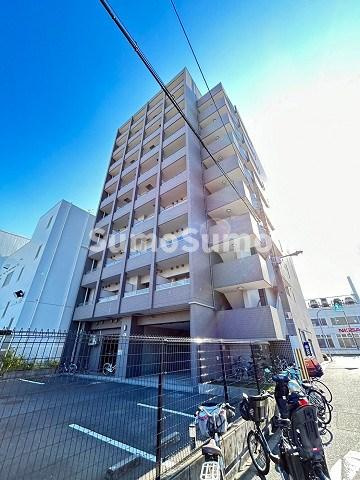 ロイヤル御幣島の外観