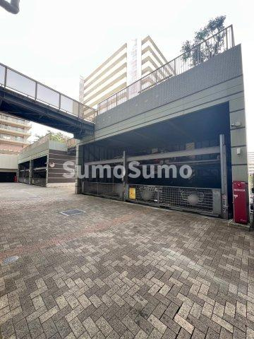 ロイヤルパークス桃坂の駐車場|駐車場完備です